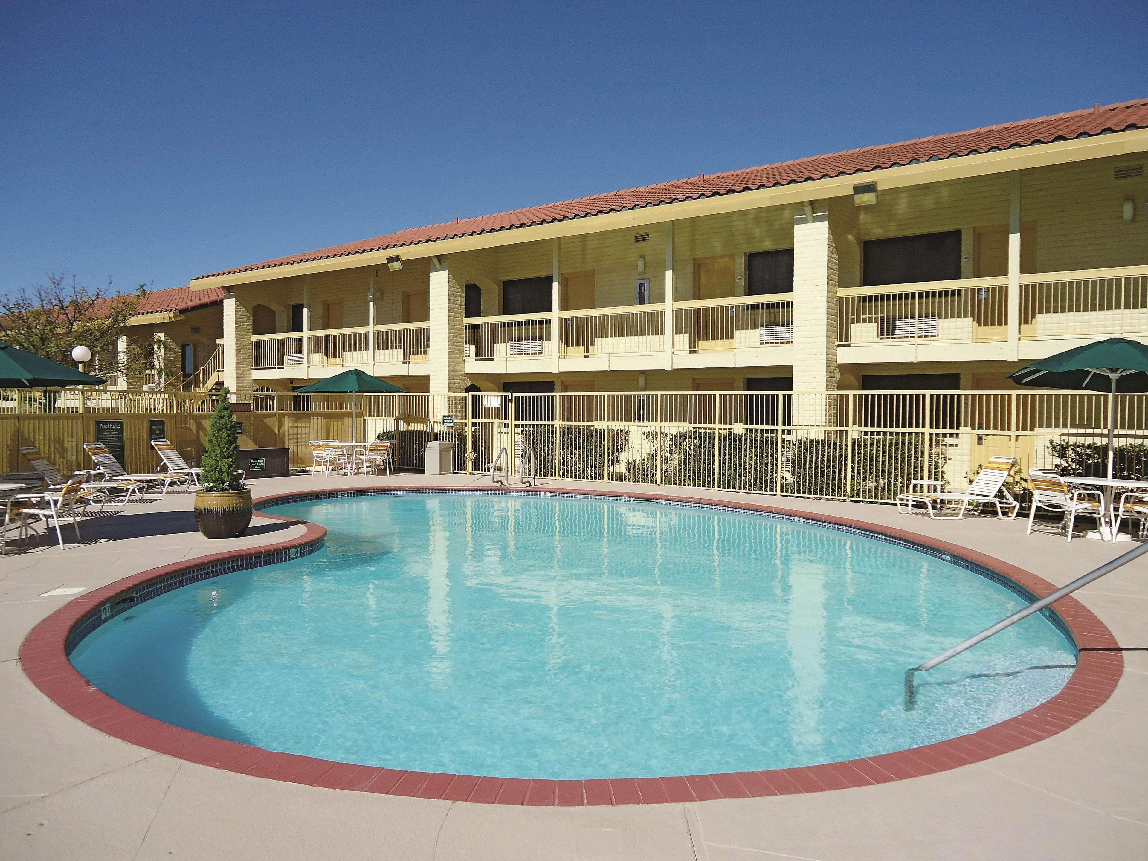 La Quinta Inn By Wyndham Albuquerque Northeast Exteriör bild